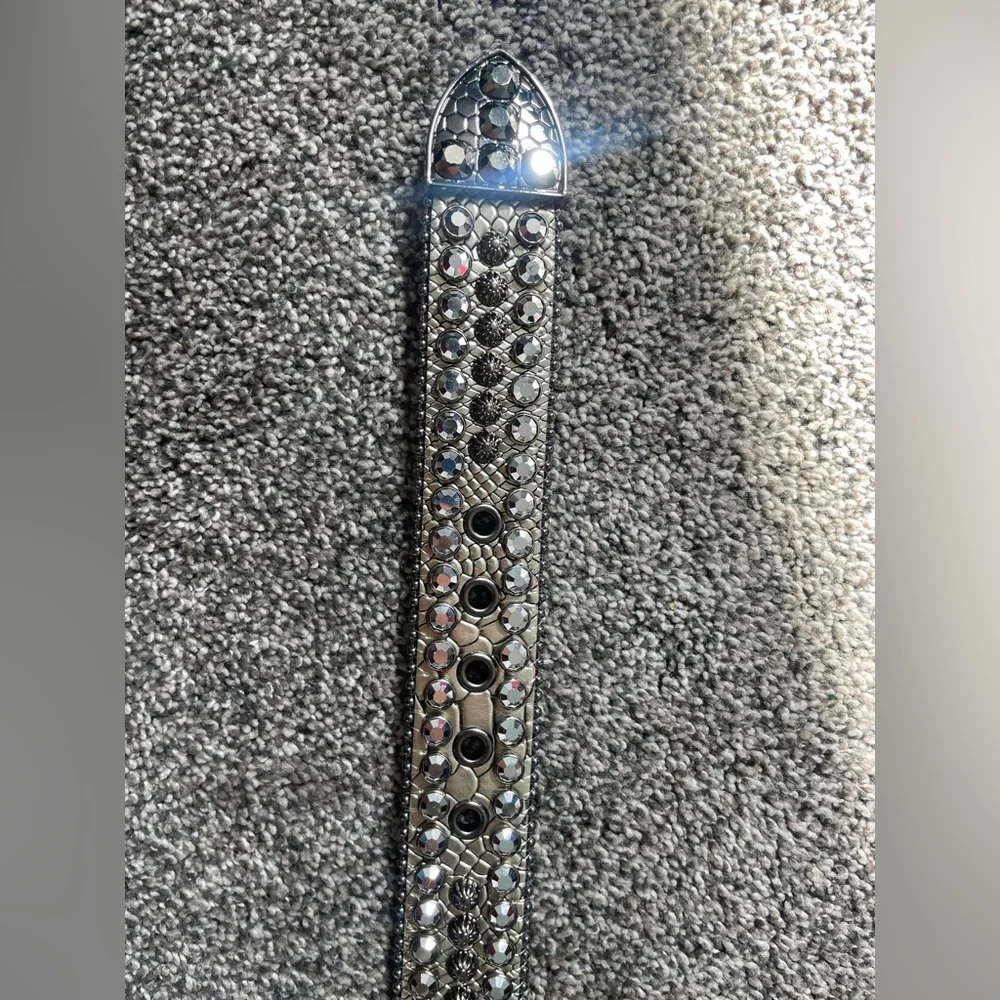Belt - Picture 2 of 3